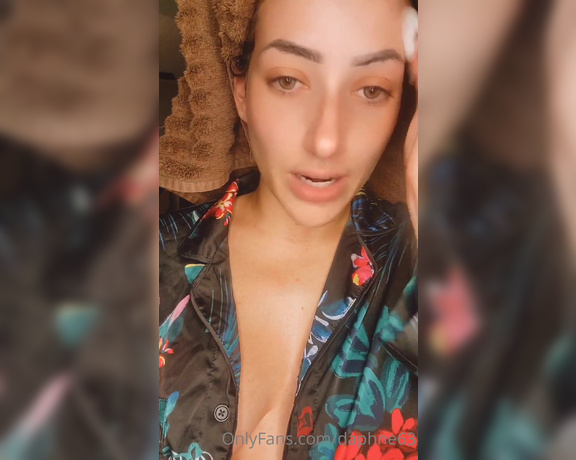 Daphne63 aka daphne63 OnlyFans - A little vlog type of video, I know you guys love them!