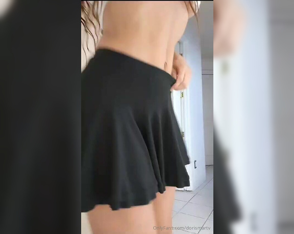 Dorismar aka dorismartv OnlyFans - Mi vida… quieres ver abajo de la faldita pdemelo por mensajito y te enseo mi amor!