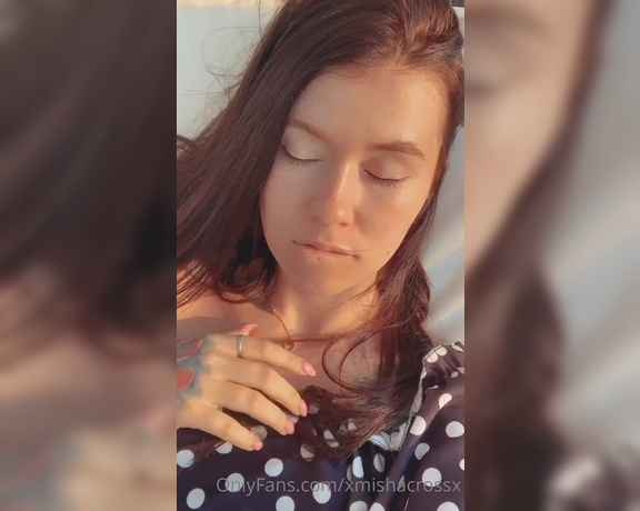 Misha Cross aka xmishacrossx OnlyFans - Sunset Smut ) hope everyone is having a great friday evening)) my summer bed is up and im planning