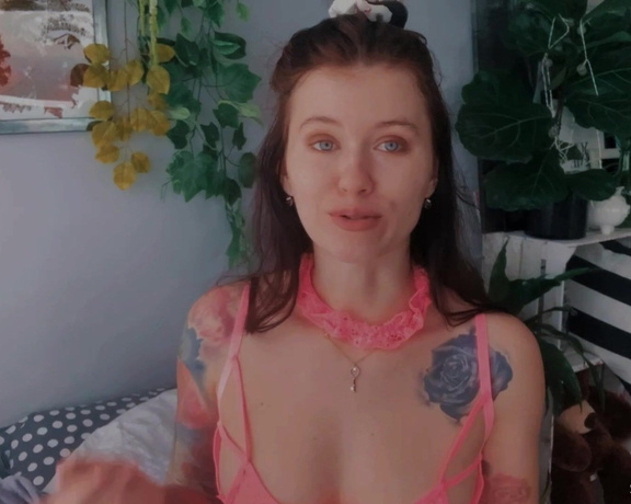 Misha Cross aka xmishacrossx OnlyFans - Just a little update