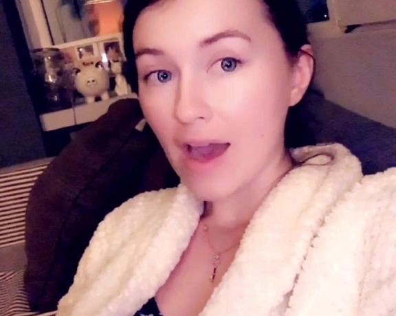 Misha Cross aka xmishacrossx OnlyFans - Solo anal coming tomorrow) and BTW if you havent received a dm from me with the double bj video pls