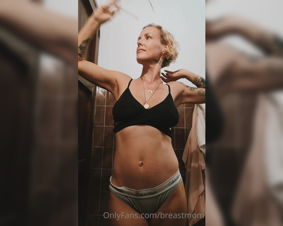 Breast Mom aka breastmom OnlyFans - Shower time