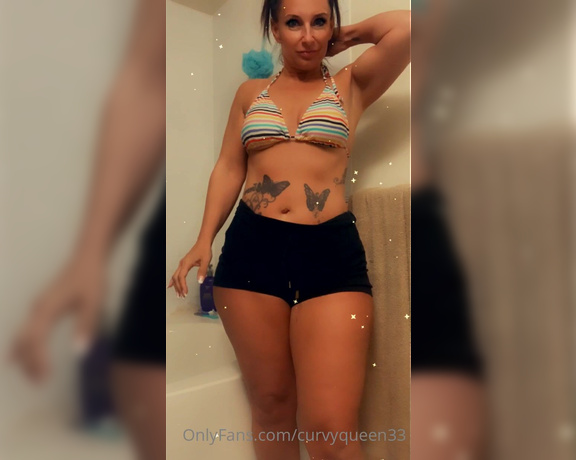 Curvy Queen aka curvyqueen33 OnlyFans Video 972