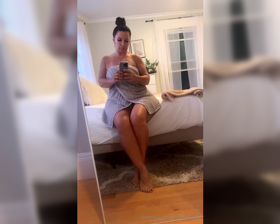 Curvy Queen aka curvyqueen33 OnlyFans - Fresh and clean