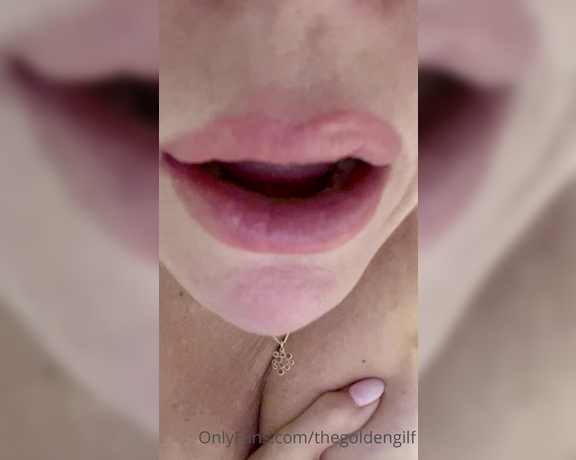 TheGoldenGilf aka thegoldengilf OnlyFans - Thought you might to see my swollen lips and hear what I’d like to do with them