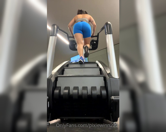 Pixiewinn222 - Comment your favorite machine at the gym mine is the stair master rk (09.08.2022)