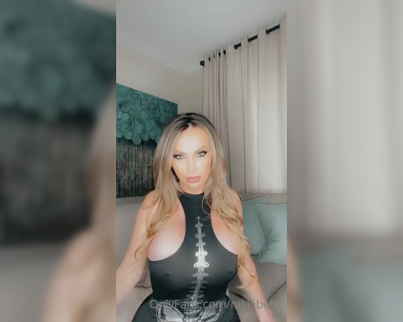 Nikkibenz - What do you think of my Sexy Skeleton outfit baby Give this campaign 3R (13.10.2020)