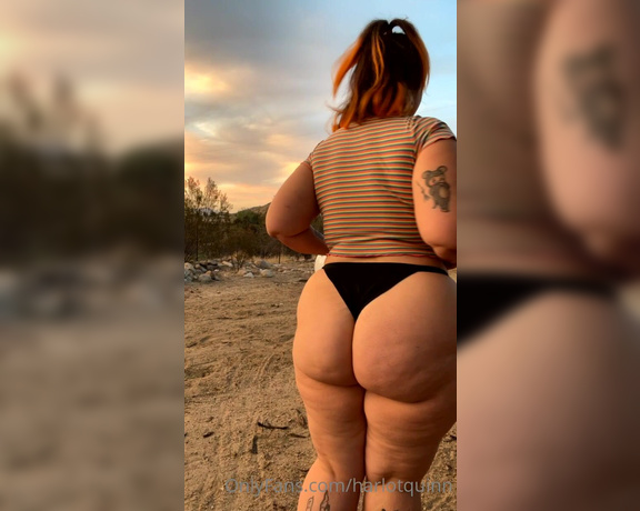 Harlot Quinn aka harlotquinn OnlyFans - I’m gonna post another video of me taking a walk in the desert here’s a lil teaser