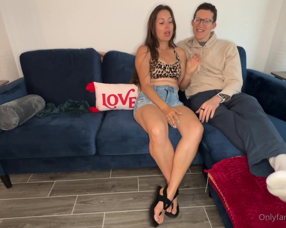 Lelu Love aka lelulove OnlyFans - RECAP Flip Flops Before Nails Pedicure Caliente Plans Smooth Ass What happened when B trying to get