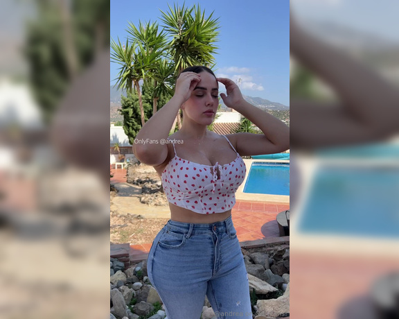 Andrea aka andrea OnlyFans - I want those hot summer days again where you need to refresh yourself by making yourself wet with