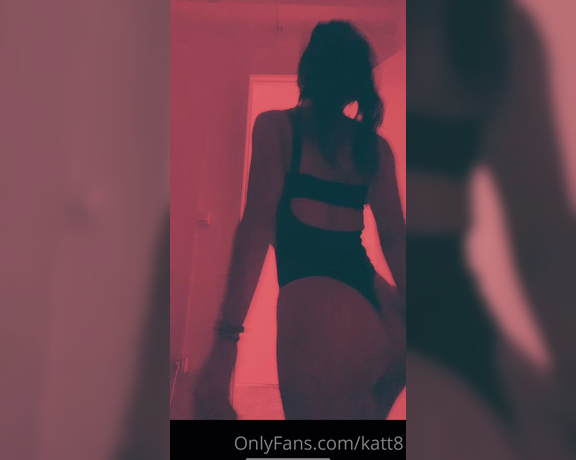 Katt8 aka katt8 OnlyFans - Que final os gusta ms 1