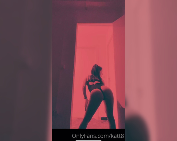 Katt8 aka katt8 OnlyFans - Que final os gusta ms 1