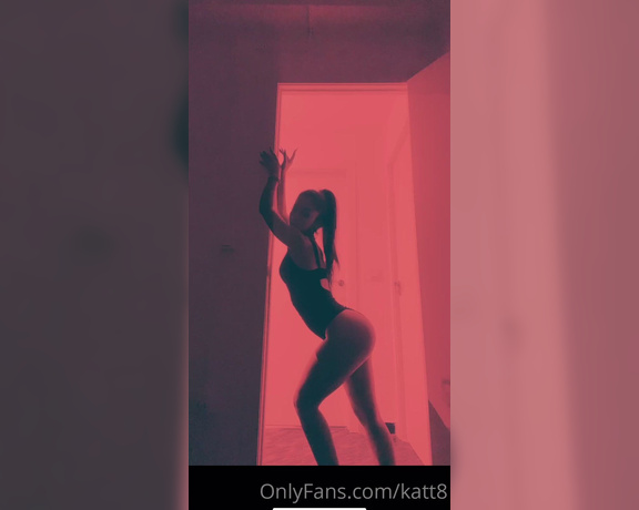 Katt8 aka katt8 OnlyFans - Que final os gusta ms 1