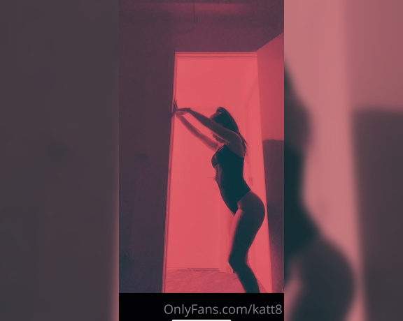 Katt8 aka katt8 OnlyFans - Que final os gusta ms 1