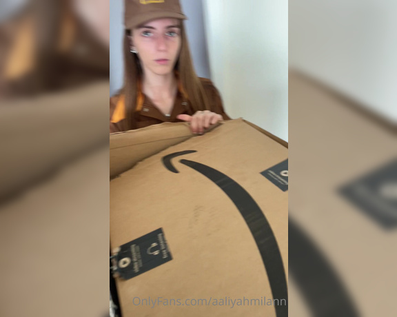 Aaliyah Milan aka aaliyahmilann OnlyFans - I deliver your packages I’m doing this