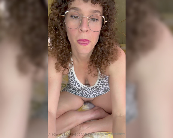 VibeWithMommy aka vibewithmommy OnlyFans - CAUGHT MASTURBATING JOI