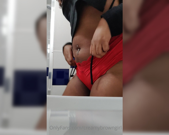 CreamyBrownGirl aka creamybrowngirl OnlyFans - Who wants the pictures