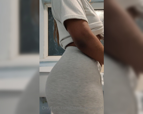 CreamyBrownGirl aka creamybrowngirl OnlyFans - Stay till the end itll be worth your while