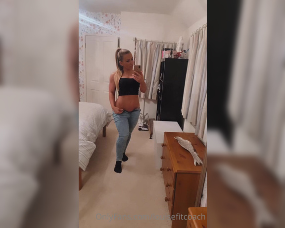 LouiseFitcoach aka louisefitcoach OnlyFans - Logistical issues  sound on! Great tune btw )