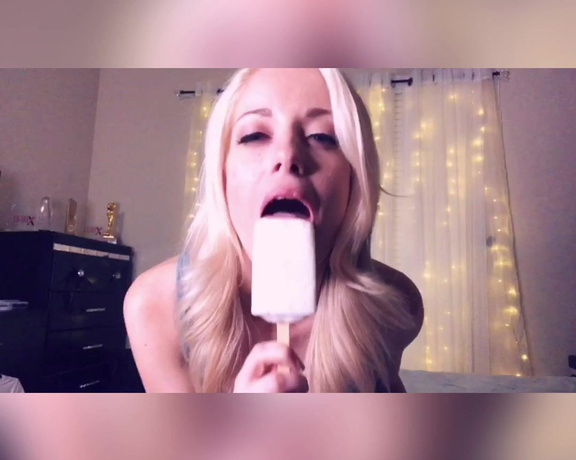 Char_stokely - I’ve never eaten one of these coconut popsicles and I thought it would be sexy to film myself eating h (10.10.2019)