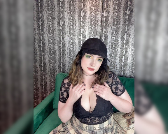 AvaClairexx aka avaclairexx OnlyFans - Is it cringe or is it cute