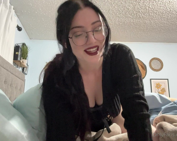 AvaClairexx aka avaclairexx OnlyFans - A silly vid but all I want for my birthday is you to cum