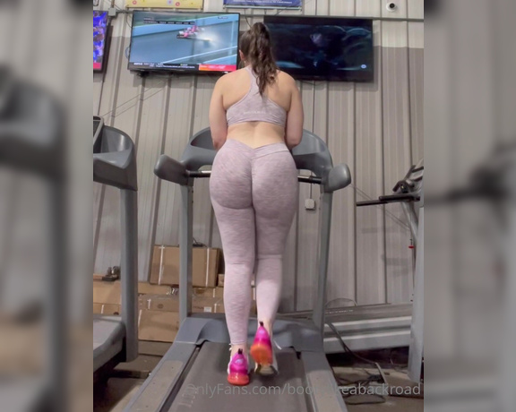 Gianna J aka giannajofficial OnlyFans - I propped my phone up on one of the recumbent bikes behind me to see what your view would be if you