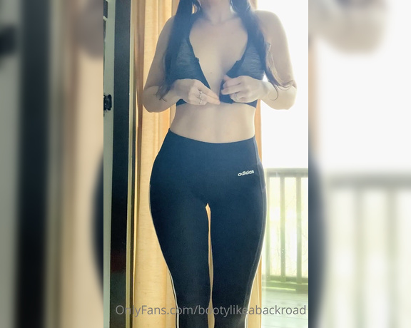 Gianna J aka giannajofficial OnlyFans - Got another new sports bra and THIS one zips in FRONT