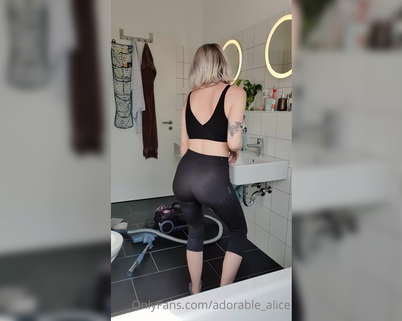 Adorable_alice aka adorable_alice OnlyFans - Its Friday baby!br Today I share a song dancingbr Goodnight Moon by Boogie Belgiquebr