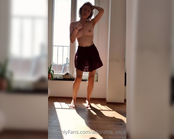 Adorable_alice aka adorable_alice OnlyFans - I like how my dancing style is pretty clumsy yet nice to watch, and definitely to dancebr Peopl