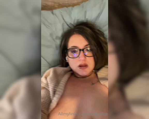 Coyodee aka coyodee OnlyFans - You make me so fucking horny I don’t normally put things in my ass, but for you…