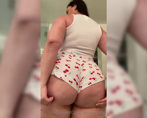 lizvrose aka lizvrose OnlyFans - Dessert