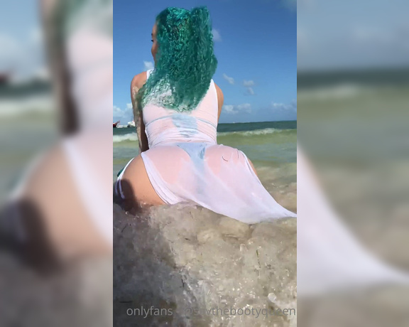 Savthebootyqueen aka savthebootyqueen OnlyFans - Peach on the beach behind the scenes shooting in Cancun! let me know if you