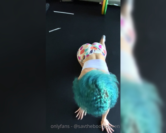 Savthebootyqueen aka savthebootyqueen OnlyFans - Twerkinnnn with my girl Lexy hyping