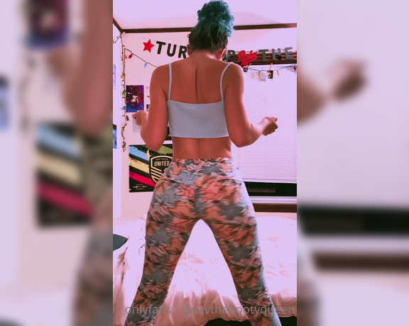 Savthebootyqueen aka savthebootyqueen OnlyFans - Since the first leggings video was such a hit, here’s a second take