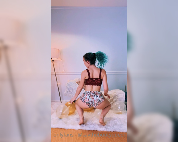 Savthebootyqueen aka savthebootyqueen OnlyFans - Happy saturday! leave a comment and let me know something you’re looking forward