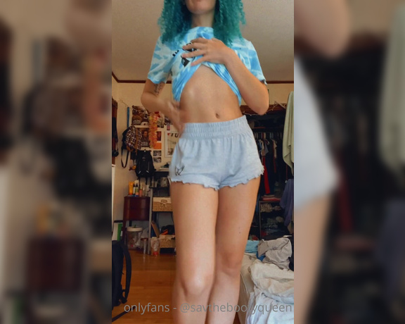 Savthebootyqueen aka savthebootyqueen OnlyFans - Figure check My outfit for today while I’m working on editing photos for clients all