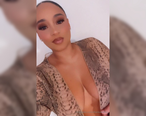 TheRealTahiry aka therealtahiry OnlyFans - I have some naughty content cuming ur way!!