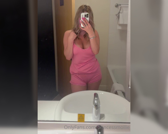 Princess Mollie aka princessmollie OnlyFans - Sleeping alone tonight, unless you want to join