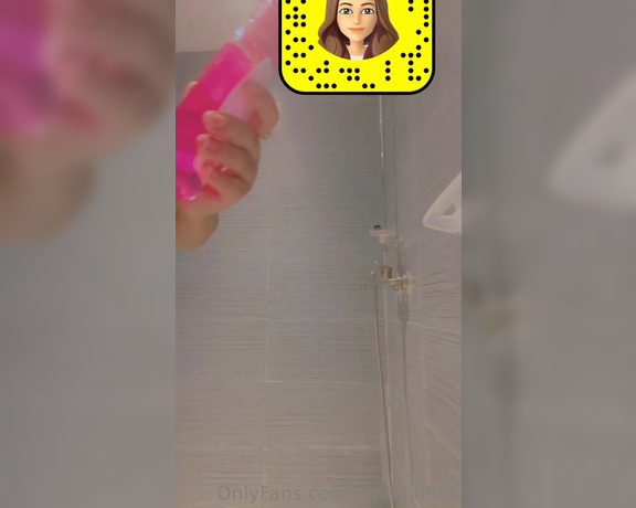 Rima girlhot aka rimagirlhot OnlyFans - Guys let’s take shower together