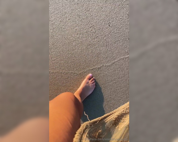 SoleySerenity aka solefullyserenity OnlyFans - I love being on the beach but I’d love it even more with my toes