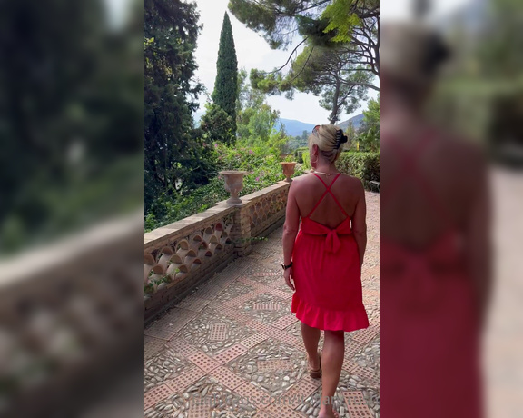 ItalianCrush aka italiancrush OnlyFans - This hidden garden in Taormina, Sicily is gorgeous I was feeling sexy and a little frisky