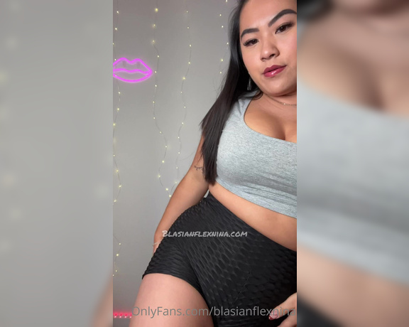 Onlyninalee aka onlyninalee OnlyFans - NEW BOOTY SHORTS HAUL VIDEO My new Booty shorts finally arrived and I was