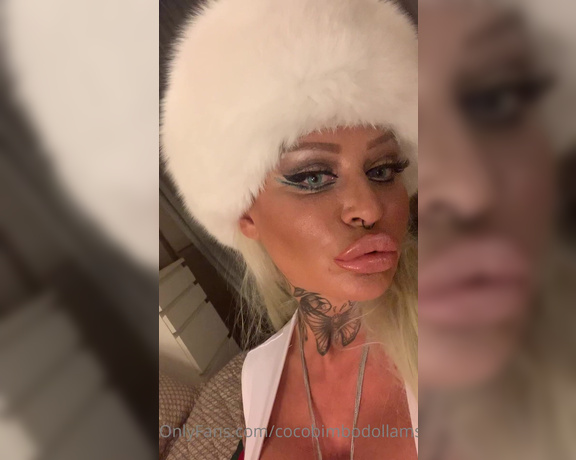 Coco Bimbodoll Amsterdam aka cocobimbodollamsterdam OnlyFans - Just arrived my first Christmas present from Holland I love this real fur hat