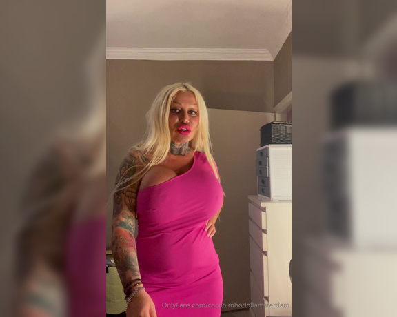 Coco Bimbodoll Amsterdam aka cocobimbodollamsterdam OnlyFans - New custom made a taste for you baby and full video to purchase inbox tonight horny