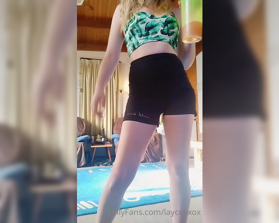 Layceexox aka layceexox OnlyFans - Shake those thighs