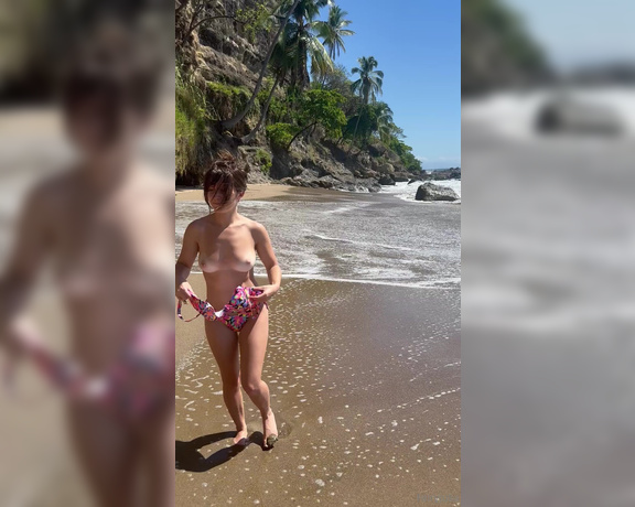 Fairy Julia aka fairyjulia OnlyFans - A lot of nakedness going on in Costa Rica