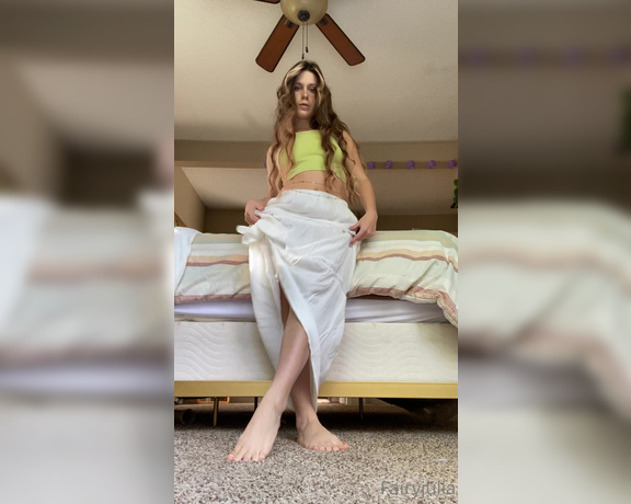 Fairy Julia aka fairyjulia OnlyFans - Sweet lil taste of honey