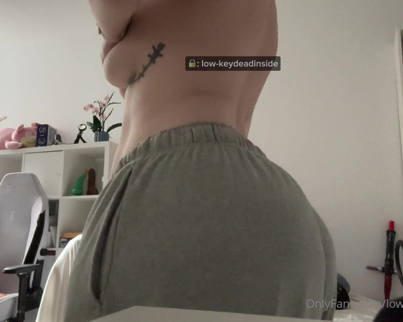 Lowkeydeadinside aka low-keydeadinside OnlyFans Video 6099