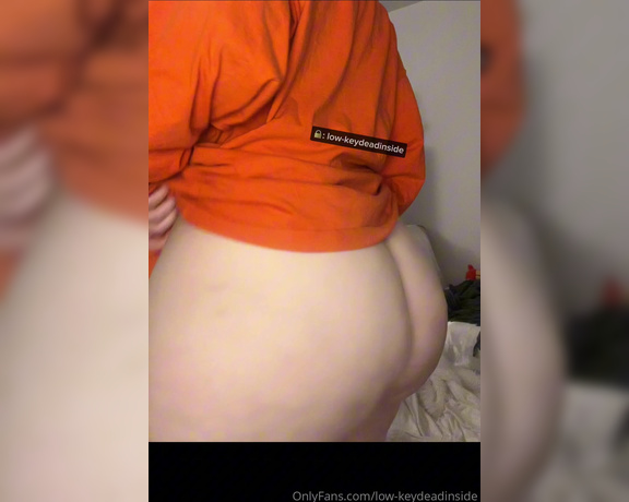 Lowkeydeadinside aka low-keydeadinside OnlyFans Video 2915